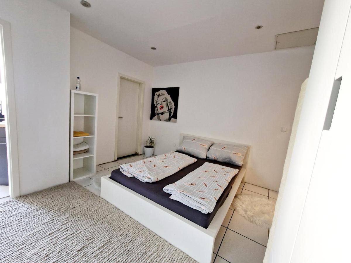 Gruppenfreundliches Apartment Herzogenaurach Bagian luar foto